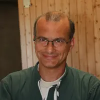(avec la photo 2Bis) Vincent Moinet, chambre d'agriculture des Deux-Sèvres. « Il est important de contrôler tous les jours chaque faisceau trayeur pou
