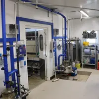 Les deux machines à traire sont exactement identiques et parfaitement indépendantes afin de pouvoir comparer le moindre changement de paramètre. © B.