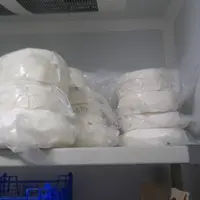 Il faut veiller à ne pas écraser les fromages lors de la mise sous vide individuelle des fromage. © S. Morge