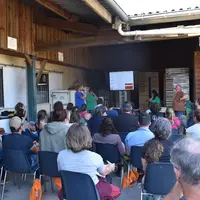 Plus de 400 visiteurs, dont une moitié d’éleveurs, ont foulé les allées de la ferme expérimentale caprine du Pradel en Ardèche et participé aux huit a