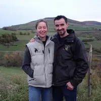 Marine et David Chataignon sont à la tête de la ferme du Moulin des chartreux, au cœur du parc naturel régional du Pilat.