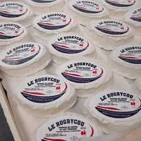 Fromage de chèvre en forme de ballon de rugby