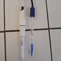Sonde de pénétration (à gauche) et sonde liquide (à droite)