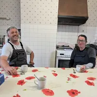 Pause café dans la cuisine