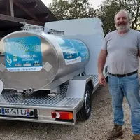 camion transportant le lait et Laurent Masbou
