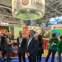 Pierre Martin et Cyril Cabrol devant le stand Eliance au salon de l'agriculture 2025