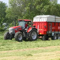 Tracteur et remorque autochargeuse