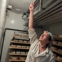 <em class="placeholder">Emmanuelle Rapaud dans le haloir</em>