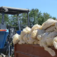 La nouvelle usine installée dans le Gard serait en capacité de nettoyer 10 000 tonnes de plastiques agricoles et de les transformer en une autre matiè