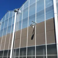 Le concept "semi-fermée" permet de maîtriser les excès de température pendant la période estivale par un système de Pad cooling (refroidissement évapo