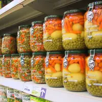 Les ventes de légumes en conserve ont progressé de 50% pendant le confinement. Celles des pâtes 95 % et du papier toilette de 58%. © RFL