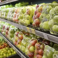 La loi anti-gaspillage pour une économie circulaire interdit l’utilisation des emballages plastiques par unité de moins de 1,5 kg, dont les pommes, de