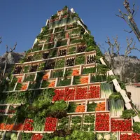 Après avoir été installé à Cavaillon en 2009, la symbolique pyramide de légumes trônera place de l'Horloge à Avignon lors du congrès de Légumes de Fra