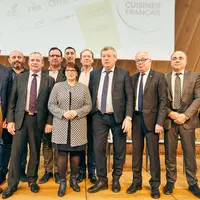 L'ensemble des signataires lors de la présentation officielle de la Charte Origine France le 28 janvier 2020. © Metro France