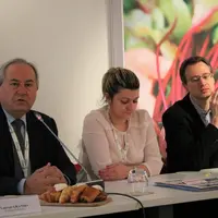La présentation du baromètre a eu lieu sur le stand d'Interfel au Salon de l’agriculture (de gauche à droite) : Laurent Grandin (président d’Interfel)