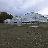 La Ceinture Verte propose des terrains équipés. Ainsi, en septembre, à Rontignon (Hautes-Pyrénées) deux serres de 750 m2 chacune ont été construites p