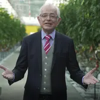 Mac Lesggy a participé à quatre vidéos pour l'AOPn Tomates et Concombres de France, qui visaient à vulgariser la production sous serre pour le grand p