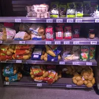 En magasins, aucune véritable rupture de stock de pommes de terre  n'a été constatée depuis le début du confinement.  © Claire Tillier - FLD