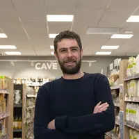 Benjamin Quiras, président directeur général de Léopold, dans un rayon d'un des magasins de l'enseigne Léopold..