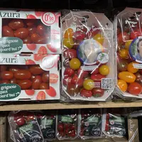 Les tomates cerise marocaines à des prix défiants toute concurrence et sans indication d'origine visible, côtoient l’offre française en saison.