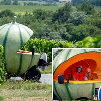 Char Melon de la Caravane E.Leclerc sur le Tour de France en 2023