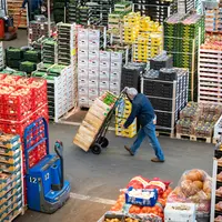Allée fruits et légumes marché de Rungis Min