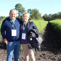 <em class="placeholder">Jean-Pierre Bouillac et Danielle Chambaraud, producteurs d'asperges et de vin en Gironde.</em>