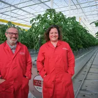 Valéry Goy et Céline Vila, exploitants et adhérents de la coopérative Sud-Roussillon.