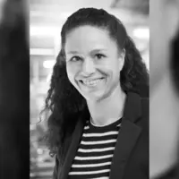 Portrait de Raquel Martins, responsable marketing, innovation et RSE de l'entreprise Charles &amp; Alice.