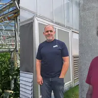 Marianne Besson, cheffe de culture chez Crest de Vaulx en Haute-Savoie, Pierre-Yves Jestin, producteur dans le Finistère et Ja