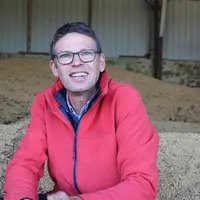 « J’obtiens 20-30 quintaux/hectare les bonnes années, seulement 13 quintaux/hectare en 2020, explique Damien Heurtaut. La récolte est délicate, car le