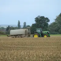Dans les digestats bruts et liquides, 50 à 80 % de l'azote apporté est rapidement disponible.