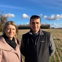 Aurélie et Anthony Quillet. « Dans la perspective d'une éventuelle transmission à nos enfants, qui sont encore jeunes, la holding permet de ne fermer