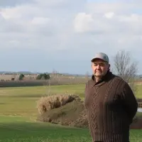 Patrick Darot, agriculteur à Monflanquin (Lot-et-Garonne)"Il faut prévoir deux heures de travail pour inoculer des semences pour 20 hectares."