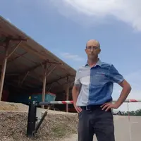 Après plusieurs vols sur sa ferme, Jérôme Commaret a installé une barrière pour barrer l'accès aux véhicules de l'entrée la plus isolée.