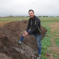 Joël Chevallier, agriculteur à Corpe (Vendée)"L’épandage se fait en août septembre après les récoltes de blé et de colza et avant le semis d’une cultu