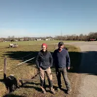 Amélie Menvielle et Jean-Yves Claverie, agriculteurs à Gardères (65)   "Depuis trois ans, nous testons l’emploi d’une herse étrille avant semis du maï