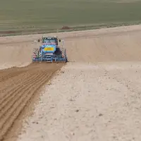 Les semis de printemps ne devraient pas être perturbés par le coronavirus, les activités agricoles n'étant pas concernées par les restrictions d'activ