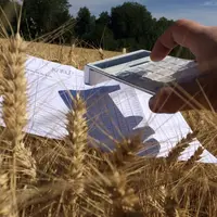 La réalisation d'un plan de trésorerie mensuel est un bon outil pour y voir clair et gérer son stress ! © C. Baudart