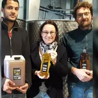 « Le tournesol apporte un vrai plus dans la rotation, les blés qui suivent sont propres », affirme Olivier Miot (à droite), agriculteur en Haute-Marne