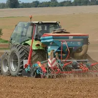 Un bon ressuyage des sols est important avant de préparer la parcelle à accueillir un semis de colza.