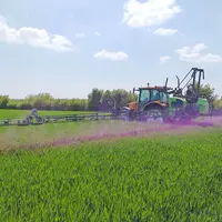 Test de buse antidérive sur céréales avec une simulation de traitement fongicides grâce à un colorant