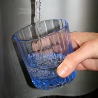 IMG_6662 / eau potable, verre, boire, consommation