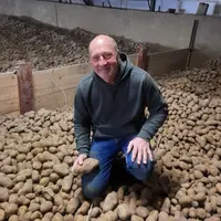 Éric Hemelsdael, SCEA Des écluses à Deûlémont (59)"Nous stockons 2000 tonnes de pommes de terre d’industrie pour McCain, livrées principalement en jui