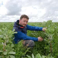 Hubert Terrier, agriculteur à La Madeleine-Villefrouin (Loir-et-Cher).