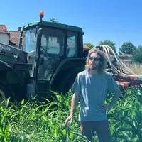 Gael Chevalier, agriculteur en Charente-Maritime explique ses pratiques de désherbage.