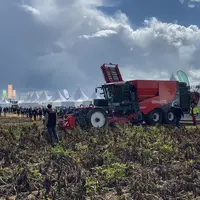 Arracheuse de pomme de terre au salon Potato Europe à Villers St Christophe