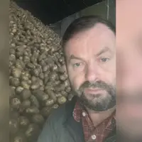 Alexis Malvache, agriculteur à Merville, dans le Nord