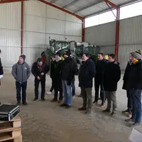 Les agriculteurs adhérents de Ceta se réunissent régulièrement pour visiter des installations agricoles ou en tours de plaines