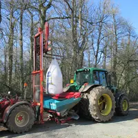 Chargement d' un épandeur à engrais en ammonitrate